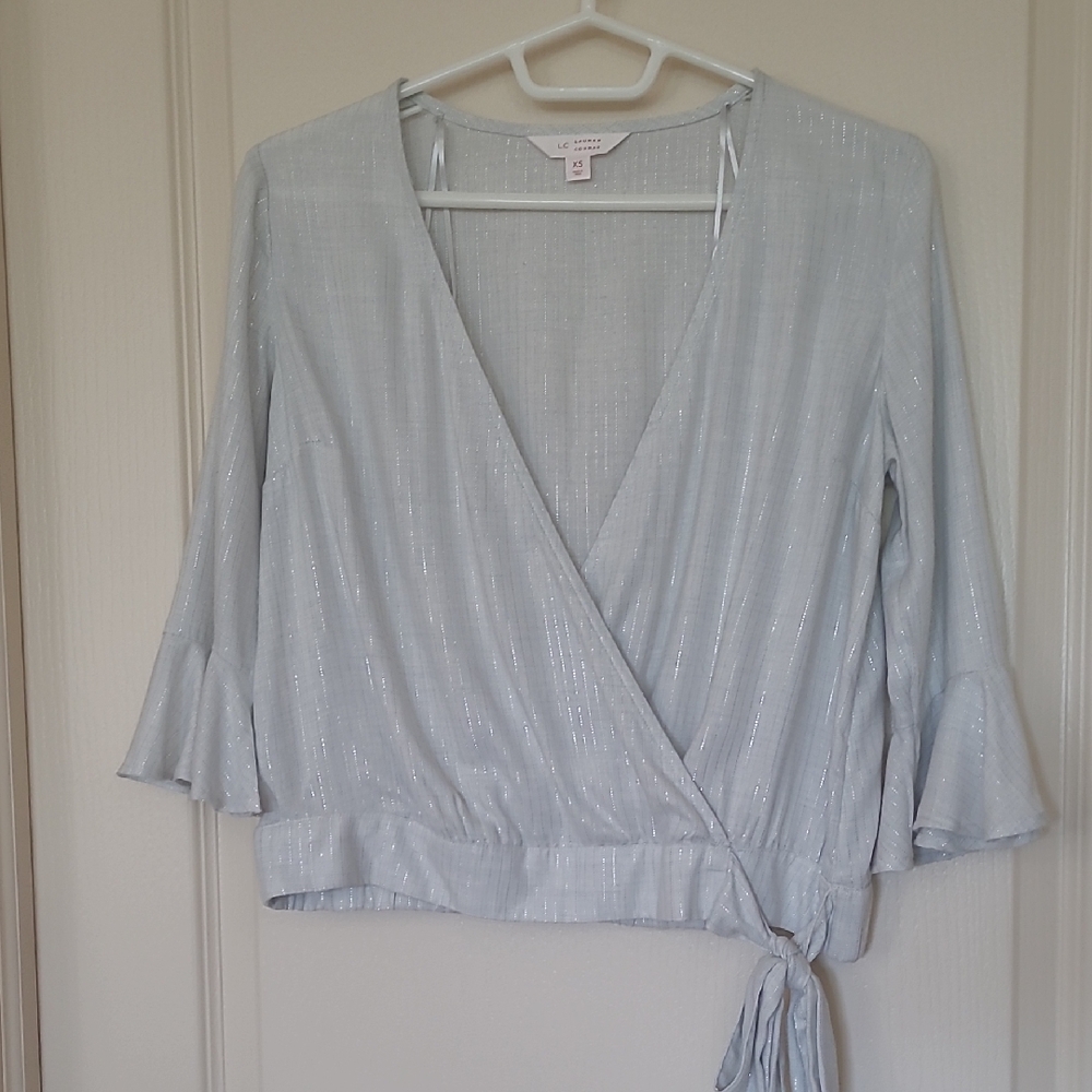 81. LAUREN CONRAD 3/4 Length Bell Sleeve Wrap Style Blouse With Tie Size XS